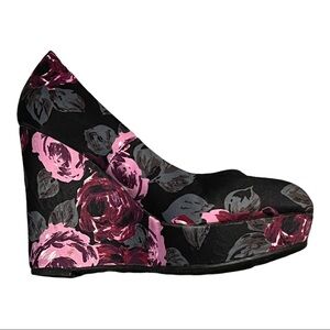 Madden Girl EXPLODE Satin Wedge Y2K Platform Heels Black Rose Glam Slip-On Shoes